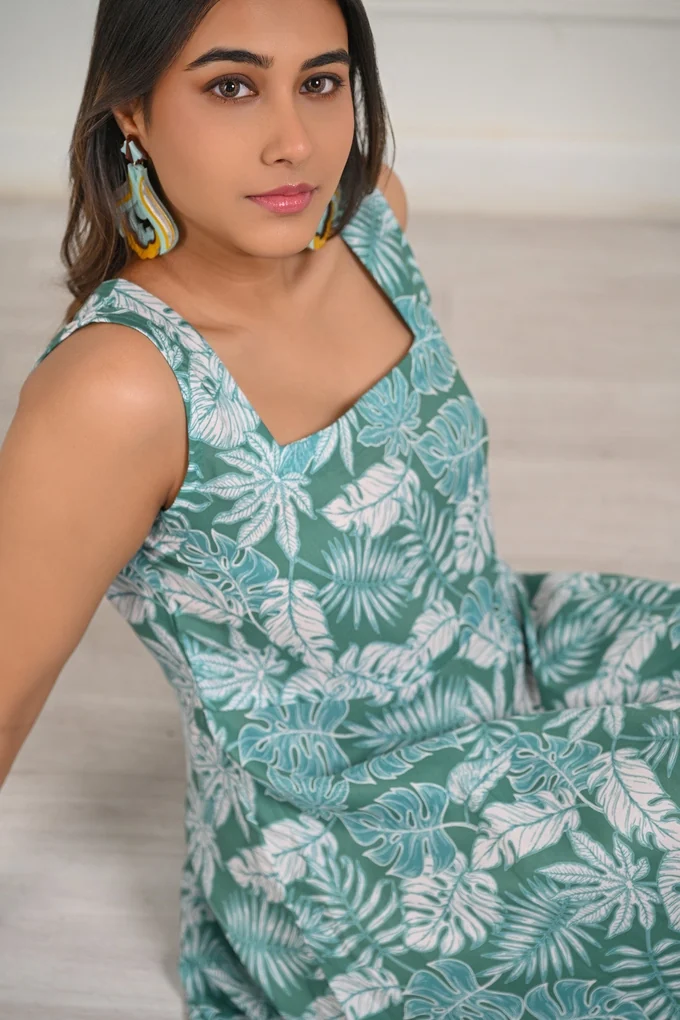 Flowy Floral Midi Dress - Image 2