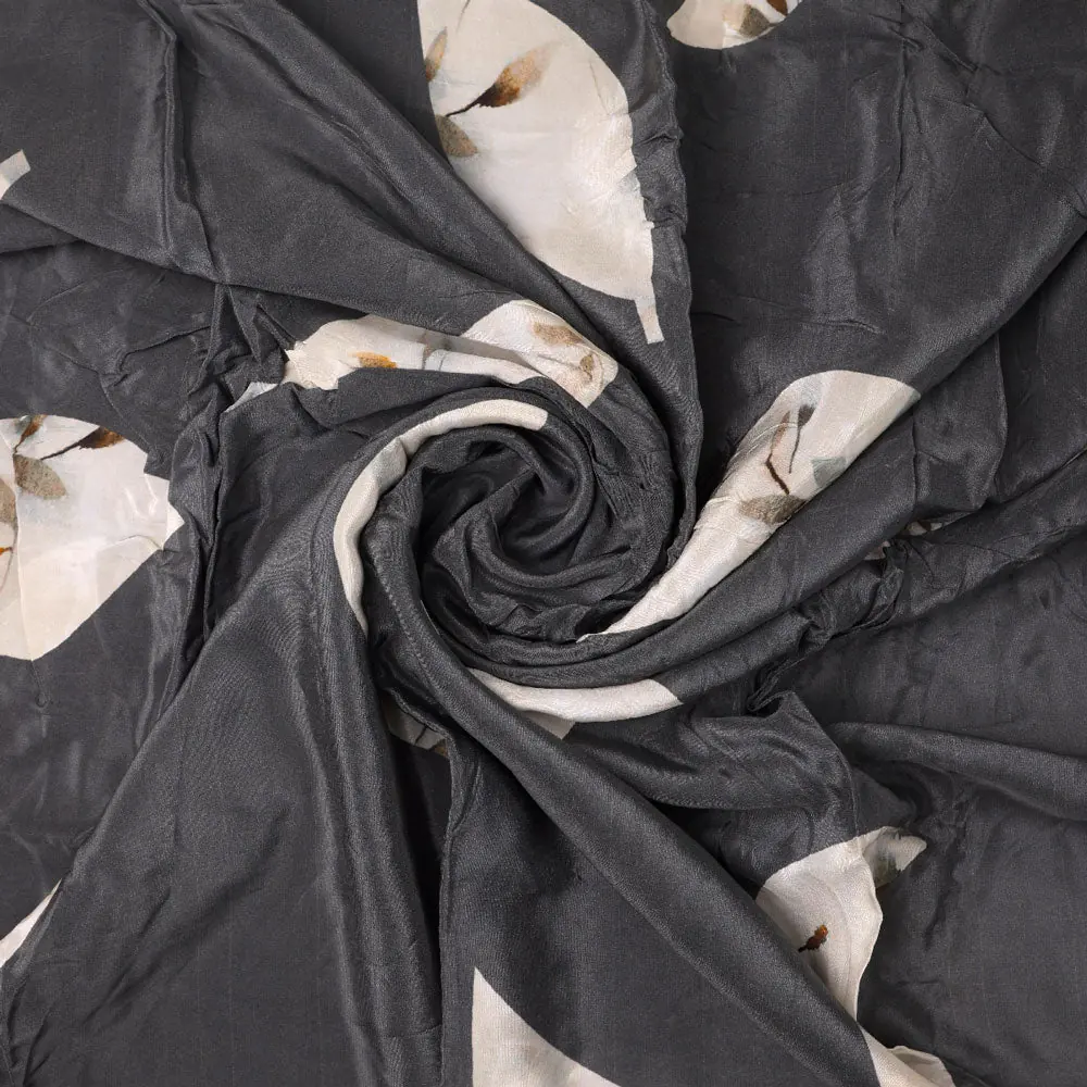 Gorgeous digital printed fabric in natural crepe with leaves pattern - Image 3