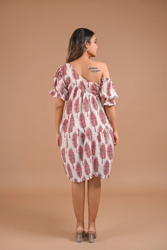 Off-Shoulder Tiered Printed Midi Dress - Image 4